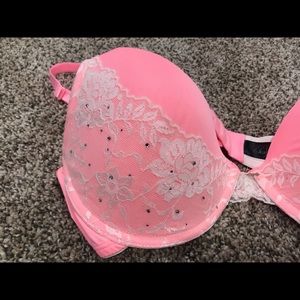 Smart & Sexy 38C Push-Up Bra NWOT